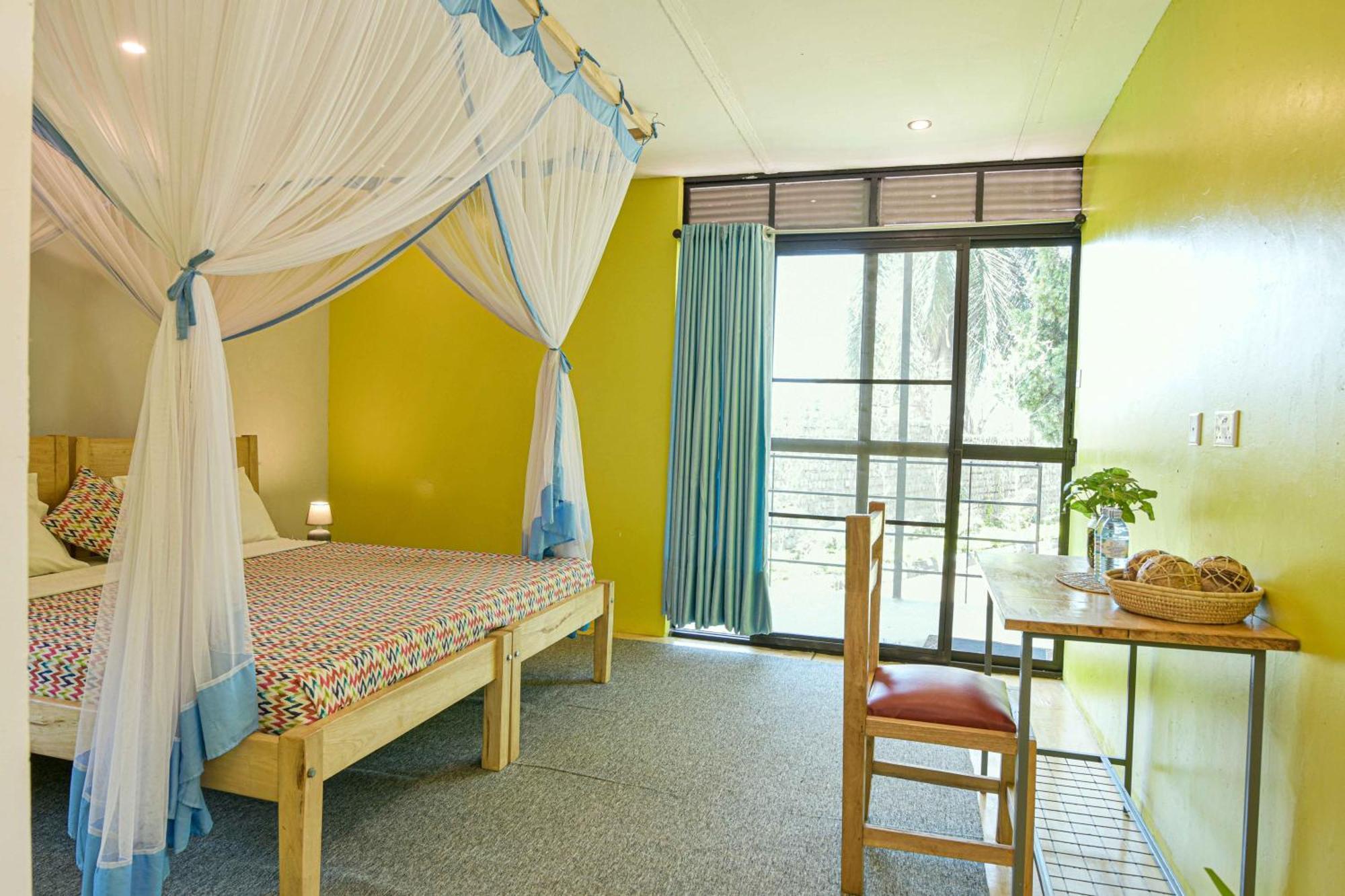 Cycad Entebbe Guest House Exterior photo