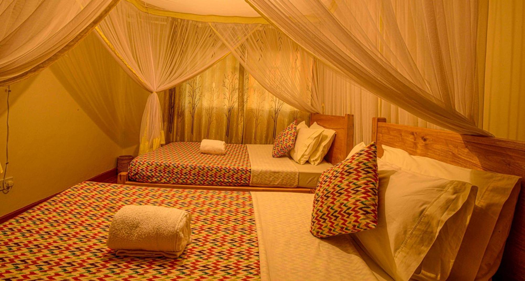 Cycad Entebbe Guest House Exterior photo