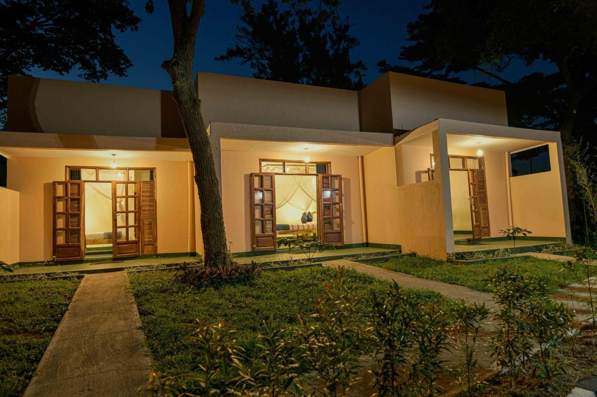 Cycad Entebbe Guest House Exterior photo